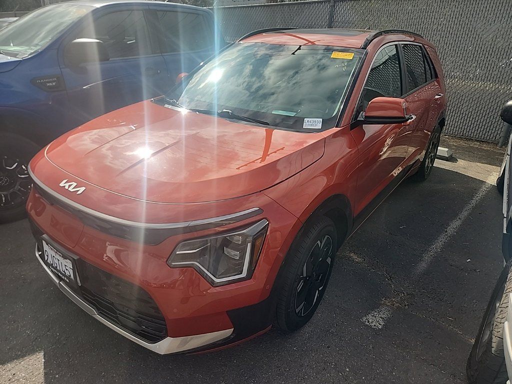 Certified 2023 Kia Niro Wave FWD image 4