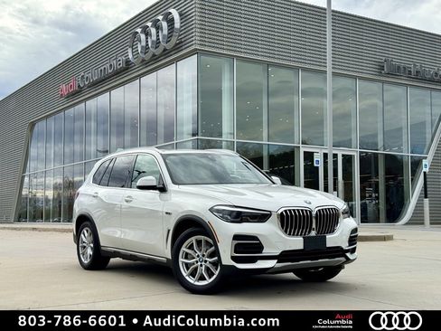 Used 2022 BMW X5 xDrive45e w/ Climate Comfort Package image 1