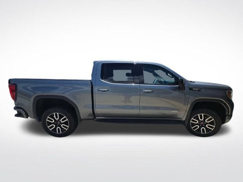 Used 2022 GMC Sierra 1500 AT4 w/ AT4 Premium Package AWD/4WD image 12
