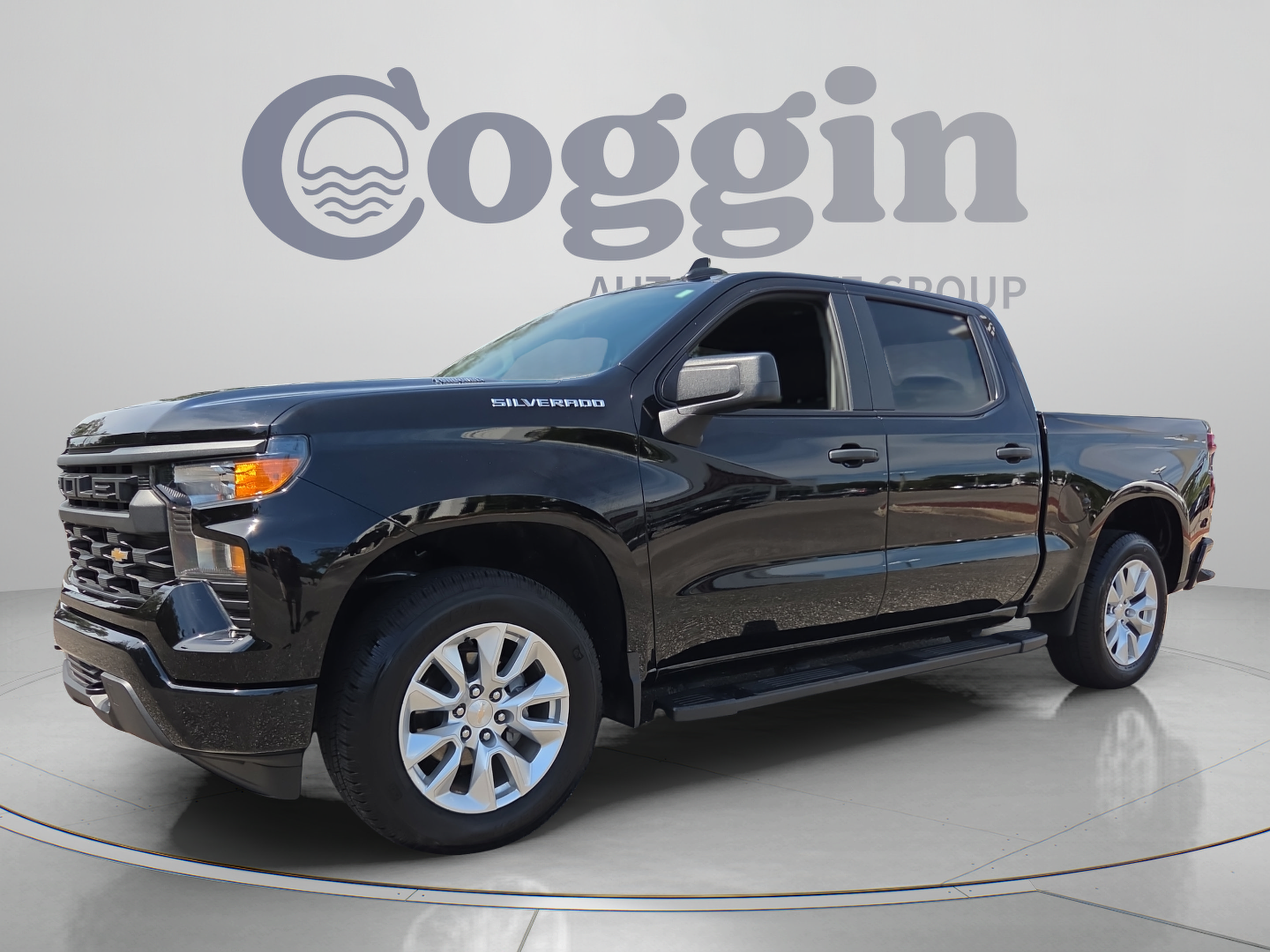 Used 2026 Chevrolet Silverado 1500 Custom RWD image 1