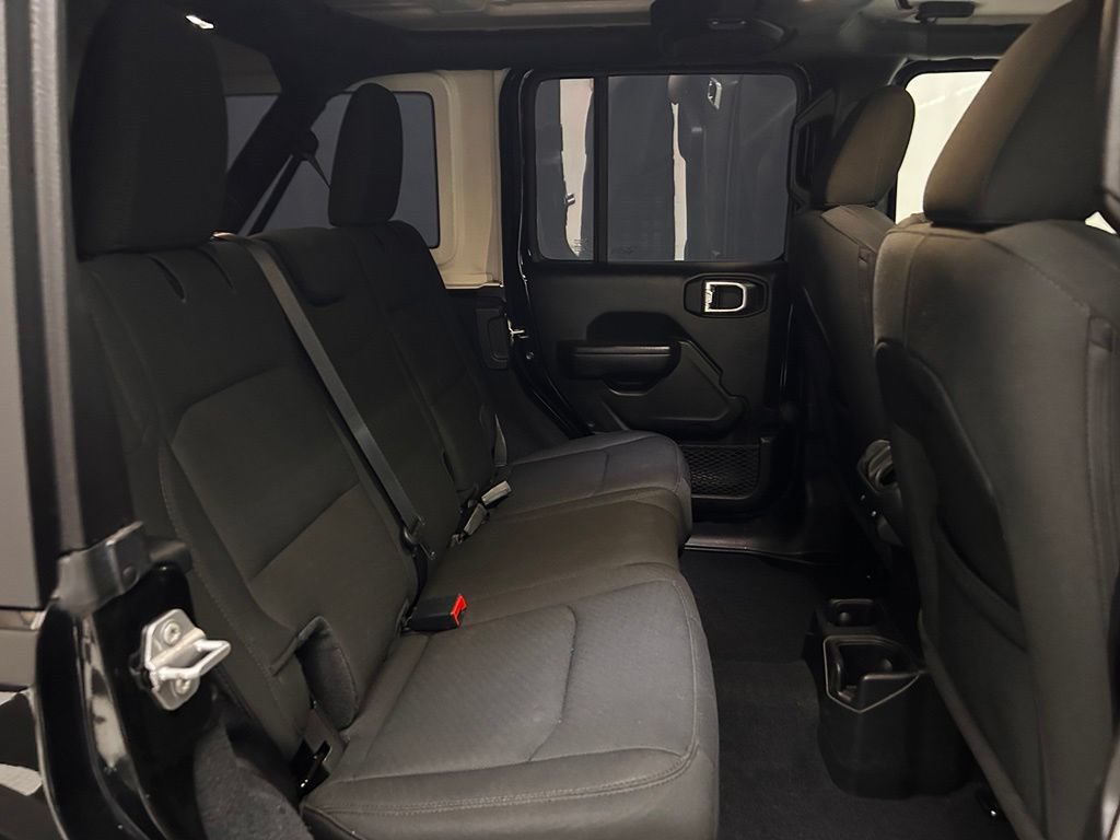 Used 2022 Jeep Wrangler Unlimited Sport AWD/4WD image 15