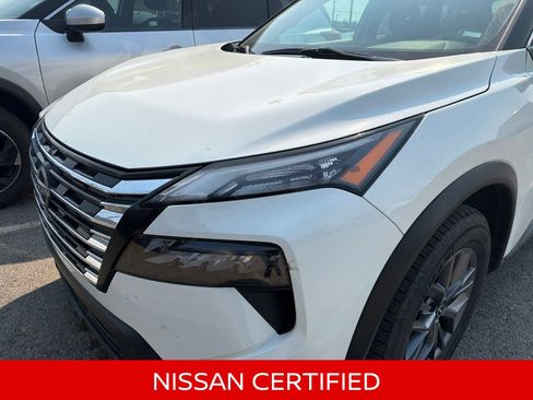 Certified 2024 Nissan Rogue S AWD/4WD image 2