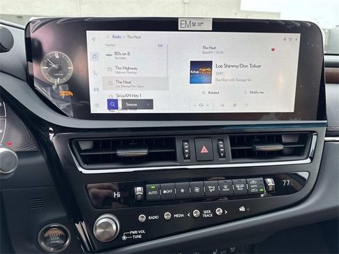 New 2025 Lexus ES 350 Ultra Luxury image 25