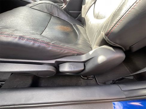 Used 2013 Kia Forte Koup SX w/ Leather Pkg image 13