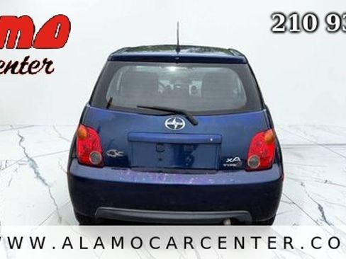 Used 2005 Scion xA FWD image 4