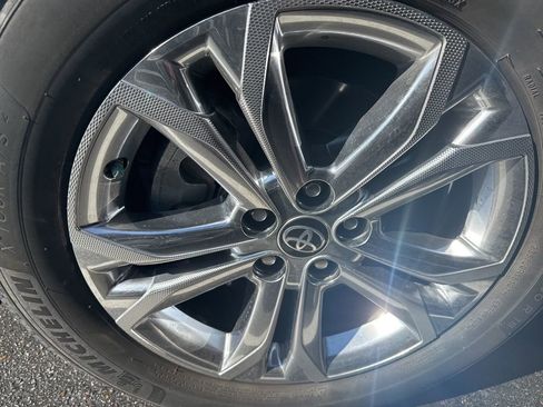 Used 2021 Toyota Sienna Platinum image 8