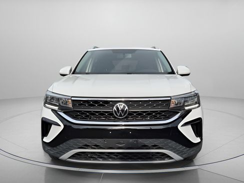 Used 2022 Volkswagen Taos SE AWD/4WD image 8