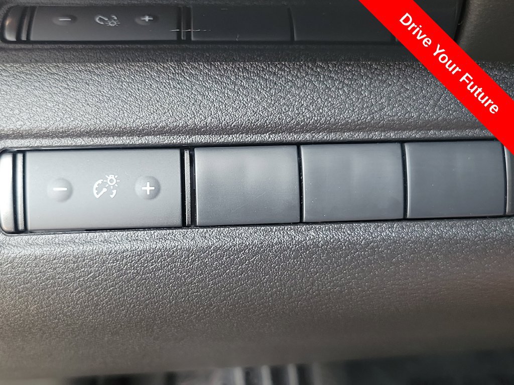 Used 2025 Nissan Pathfinder S FWD image 15