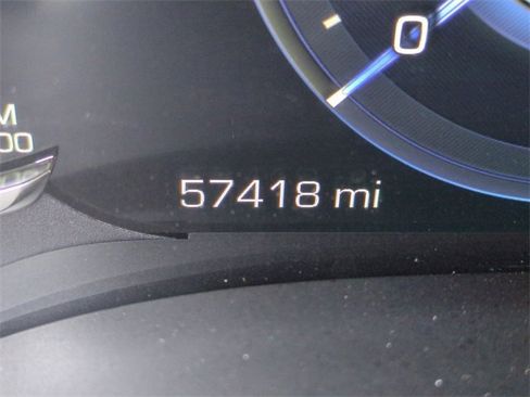 Used 2018 Cadillac Escalade Premium Luxury image 28