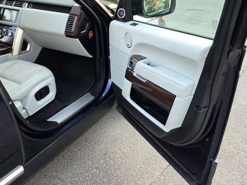 Used 2016 Land Rover Range Rover AWD/4WD image 47