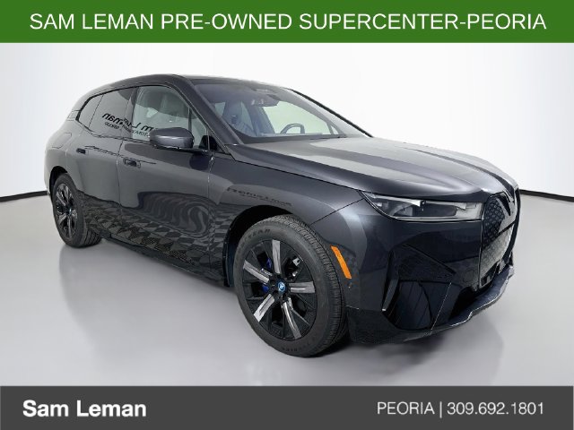 Used 2025 BMW iX xDrive50 AWD/4WD image 1