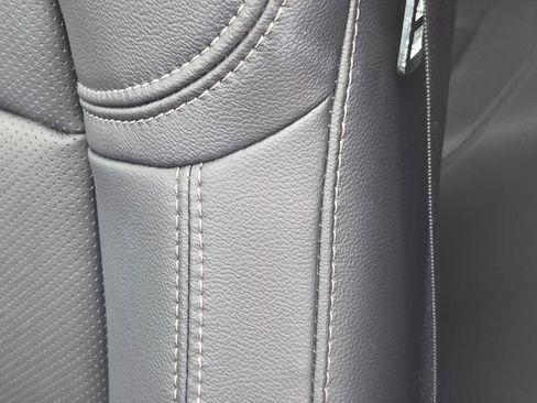 Used 2026 Honda HR-V EX-L image 14