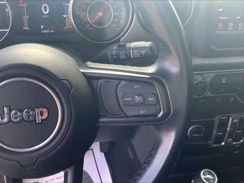 Used 2021 Jeep Wrangler Unlimited Sport AWD/4WD image 25