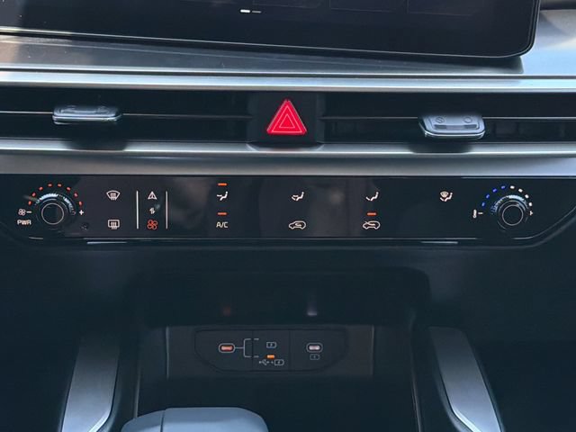 New 2026 Kia Sorento LX FWD image 22