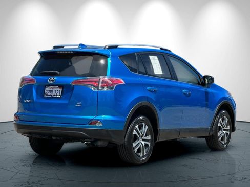 Used 2018 Toyota RAV4 LE w/ All Weather Liner Package AWD/4WD image 4