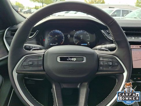 New 2026 Jeep Grand Cherokee L Limited AWD/4WD image 11