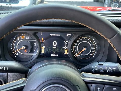 Used 2024 Jeep Wrangler Unlimited Sport AWD/4WD image 9