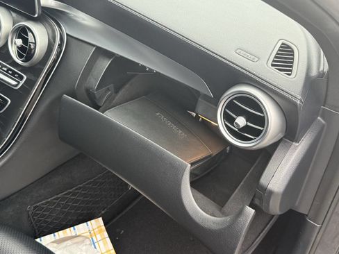 Used 2016 Mercedes-Benz C 300 4MATIC Sedan image 12
