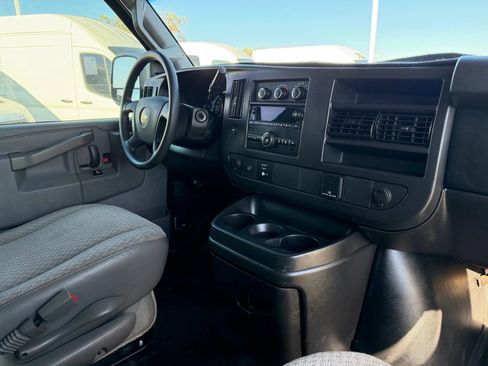 Used 2017 Chevrolet Express 2500 image 14