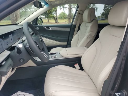 New 2026 Genesis GV80 2.5T Select image 8