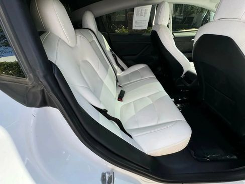 Used 2021 Tesla Model 3 Performance AWD/4WD image 7