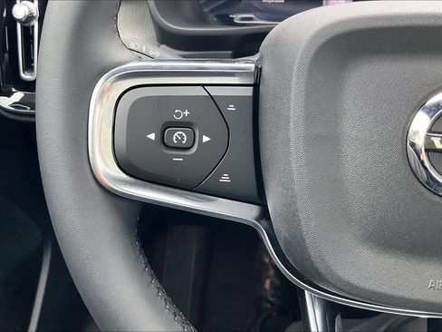 New 2026 Volvo EX40 Plus w/ Climate Package image 17