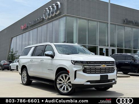 Used 2024 Chevrolet Suburban Premier w/ Premium Package AWD/4WD image 2
