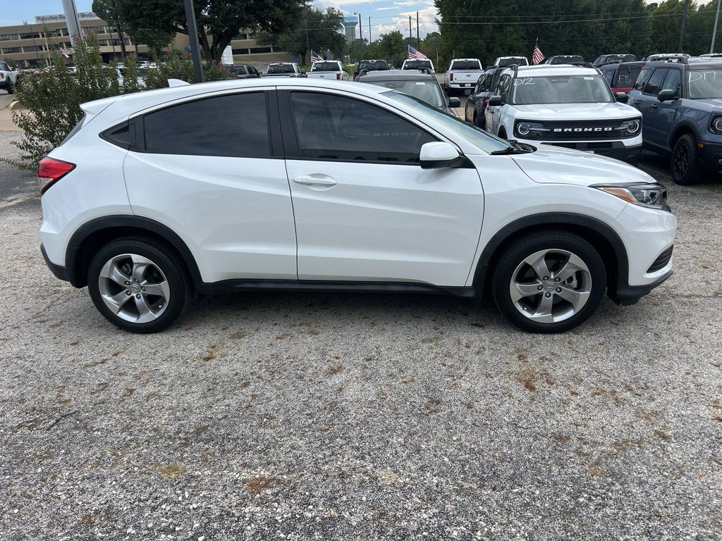 Used 2022 Honda HR-V LX image 4