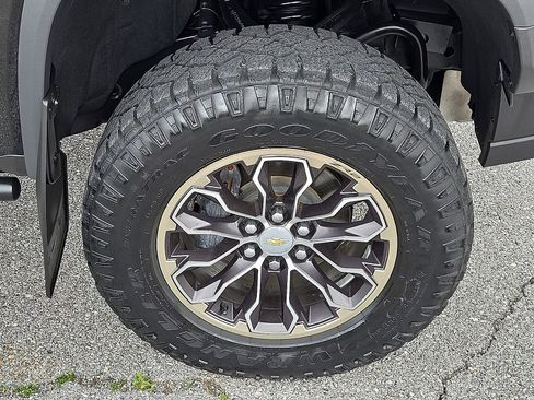 Used 2017 Chevrolet Colorado ZR2 AWD/4WD image 7