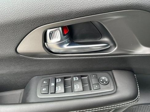 New 2026 Chrysler Voyager LX image 11