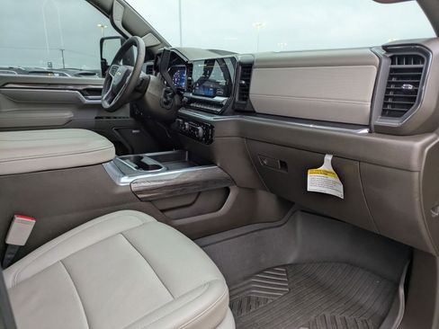 Used 2025 Chevrolet Silverado 2500 LTZ w/ LTZ Premium Texas Edition image 27