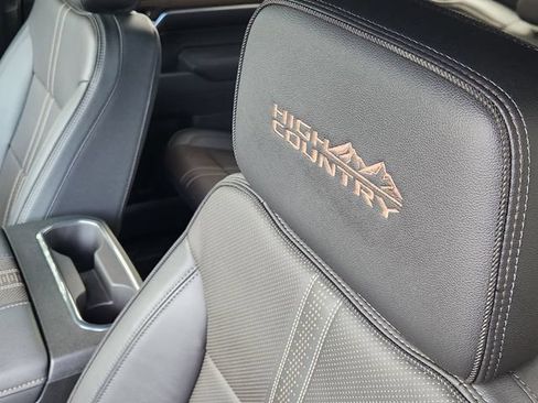 Used 2025 Chevrolet Silverado 1500 High Country w/ High Country Premium Package AWD/4WD image 21