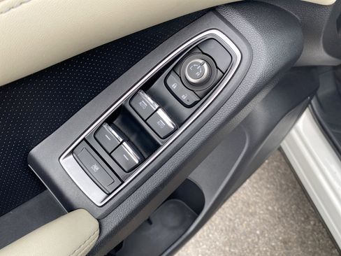 Used 2019 Subaru Ascent Limited w/ Popular Package #2A image 18