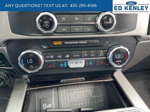 Used 2022 Ford F350 Lariat w/ Black Appearance Package image 15