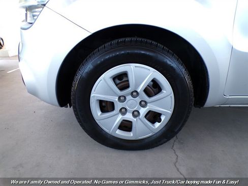 Used 2012 Kia Soul FWD image 38