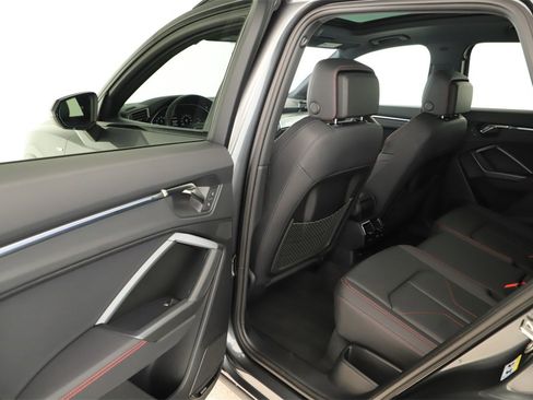 Certified 2025 Audi Q3 2.0T Premium Plus w/ Premium Plus Package image 27