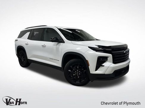 Used 2024 Chevrolet Traverse LT w/ Midnight/Sport Edition image 1
