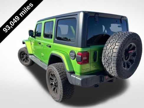 Used 2019 Jeep Wrangler Unlimited Sahara w/ Dual Top Group AWD/4WD image 2