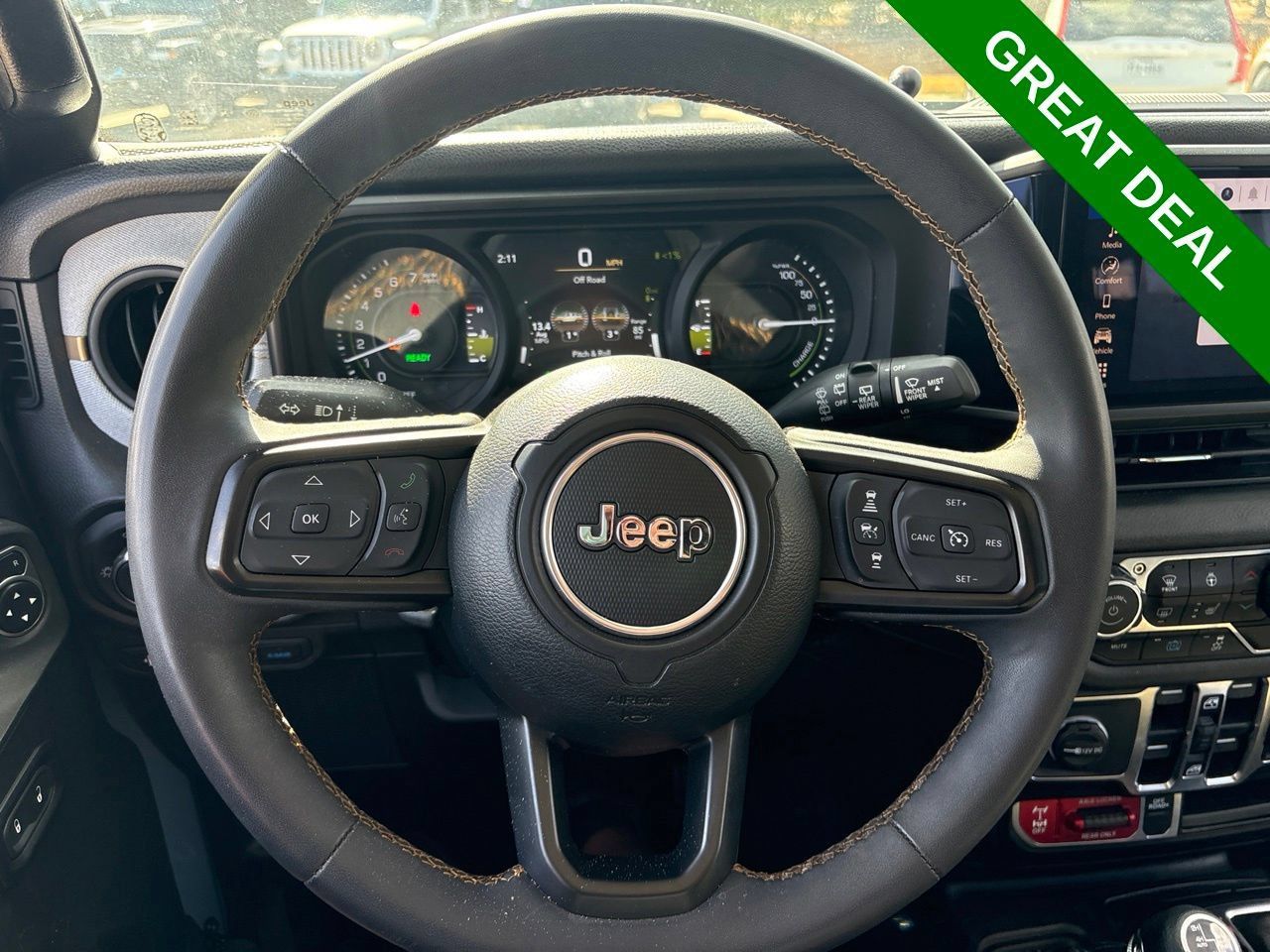 Used 2024 Jeep Wrangler Unlimited AWD/4WD image 23