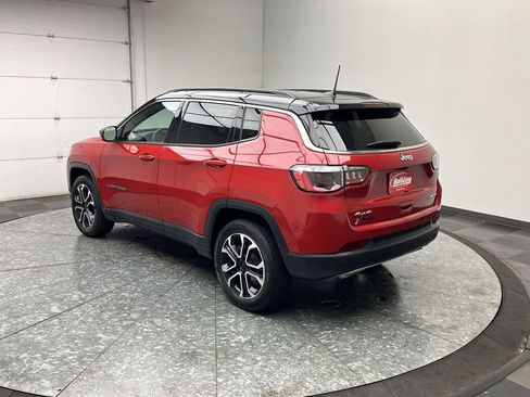 Used 2023 Jeep Compass Limited AWD/4WD image 2