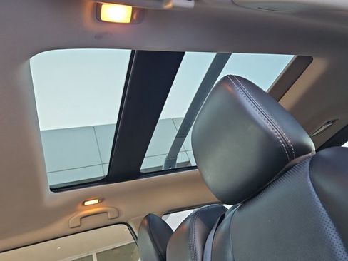 Used 2017 Nissan Pathfinder Platinum FWD image 20