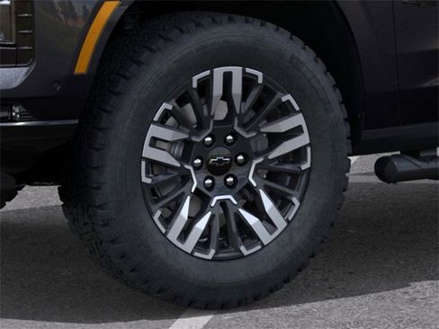 New 2026 Chevrolet Suburban Z71 w/ Comfort Package image 9