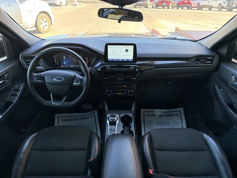 Used 2023 Ford Escape ST-Line AWD/4WD image 12