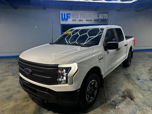 Used 2022 Ford F150 Lightning Pro image 5