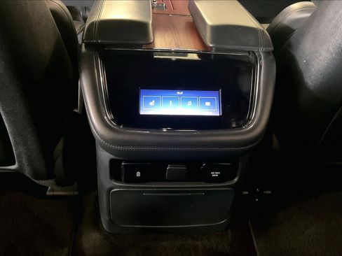 Used 2024 Lincoln Navigator Reserve image 33