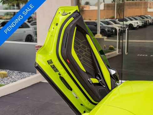 Used 2025 Lamborghini Revuelto AWD/4WD image 17