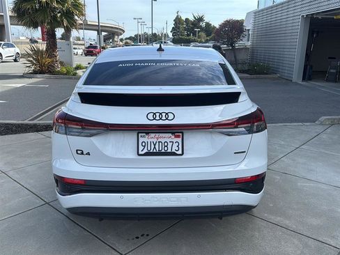 Used 2025 Audi Q4 e-tron Premium Plus w/ Premium Plus image 7