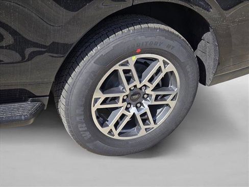 New 2026 Ford Expedition Active image 10