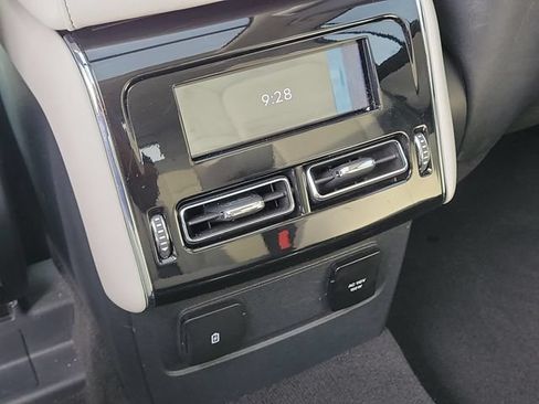 Used 2025 Lincoln Aviator Reserve w/ Illumination Package RWD image 13