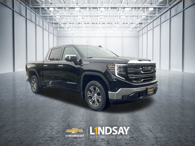 Certified 2025 GMC Sierra 1500 SLT AWD/4WD image 2